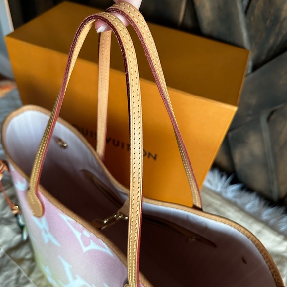 SOLD❤️LE Louis Vuitton By The Pool Ombre Neverfull MM Pink Yellow - Picture 2 of 12